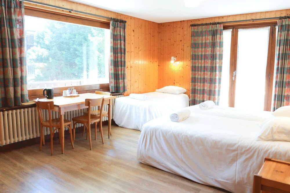 Superior Triple Room | In-room safe, individually decorated, individually furnished, desk