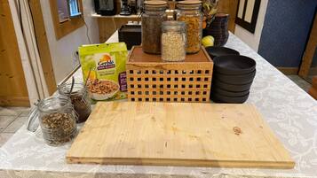 Petit déjeuner buffet (14.90 EUR par personne)