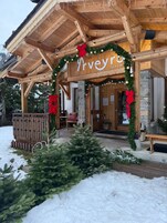 Fachada de la propiedad