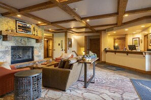 LĂ€genhet - 2 sovrum | Vardagsrum | Smart-tv