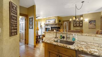 Condo, 2 Bedrooms | Private kitchen | Fridge, microwave, oven, coffee/tea maker