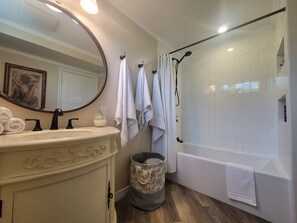 Combined shower/bathtub