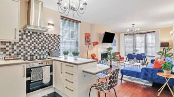 Fridge, microwave, oven, dishwasher