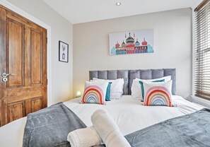 3 soveværelser, strygejern/strygebræt, sengetøj