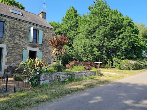 Maison paisible et  familiale à l'orée de la forêt.