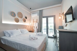 2 bedrooms, iron/ironing board, free WiFi, bed sheets - Discover Athens from an Upscale flat in Koukaki! (Αθήνα)