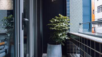 Executive Double Room, 1 Double Bed, Balcony | Blackout drapes, free WiFi, bed sheets