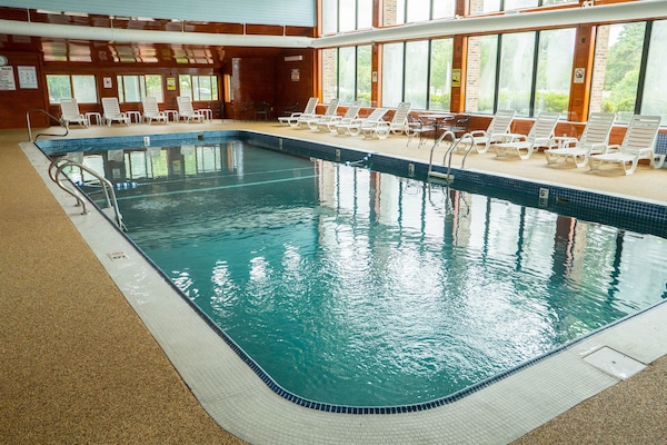 Piscina interna, piscina externa