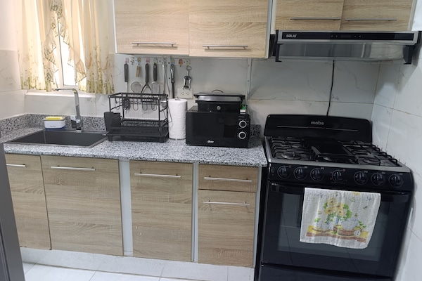 Fridge, microwave, oven, stovetop