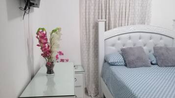 2 habitaciones, tabla de planchar con plancha y wifi gratis