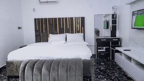 4 camere, ferro/asse da stiro, Wi-Fi gratuito, lenzuola