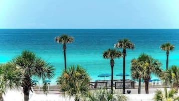 Playa en los alrededores