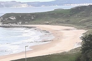 Beach - Lovely 1-bed Apartment at Whitepark Bay Co Antrim (Bushmills)