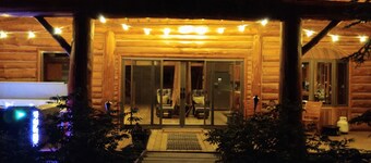 Cabin Oasis, Glacier in 20, Swimming, Mountain Views 