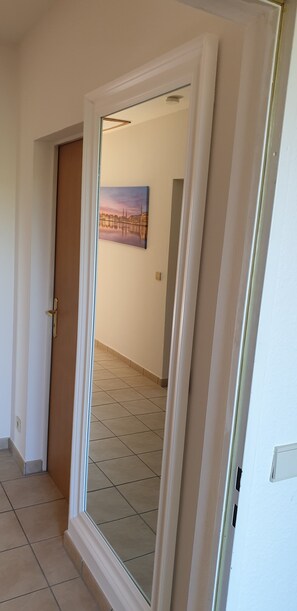 Interior - Lüneburg 0 meters? Welcome! Beautiful 95 sqm, 3 rooms, 1-6 pers., large bathroom, garden (Reppenstedt)
