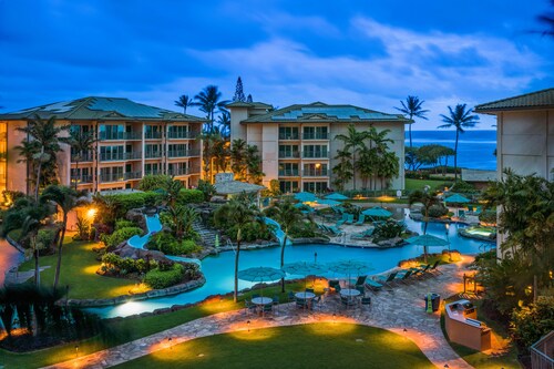 Luxury Penthouse Condo at beachfront Waipouli Beach Resort. Parking included