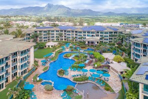Exterior -  Luxury Penthouse Condo at beachfront Waipouli Beach Resort. Parking included (Kapa'a)