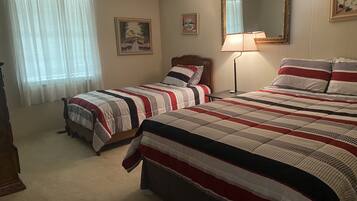 2 chambres, fer et planche Ă repasser, draps fournis
