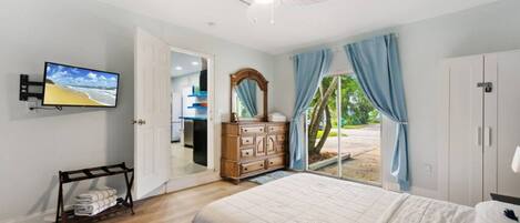 3 bedrooms, iron/ironing board, travel crib, WiFi