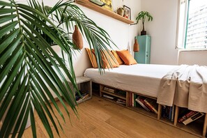 1 bedroom, desk, travel crib, free WiFi - La Ganza suite. The most charming sea of Tuscany (Portoferraio)