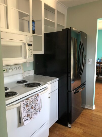 Peaceful, close to water attractions & Fishing