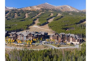 Exterior - Ski In/Out 1 bedroom, w/kitchen sleeps up to 4 at the base of Peak 7  (Breckenridge)