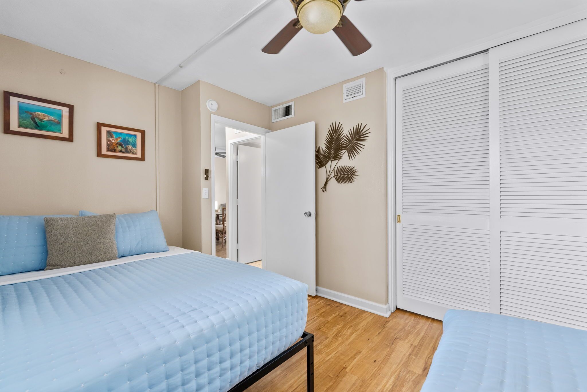 2 bedrooms, iron/ironing board, WiFi (free), bed sheets
