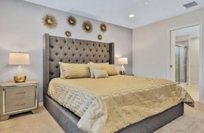 5 bedrooms, iron/ironing board, WiFi, bed sheets