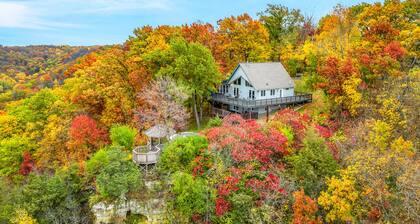 Majestic View Sleeps 8-HOT TUB
