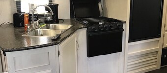 Live Stream Romantic Nature Getaway in Naples