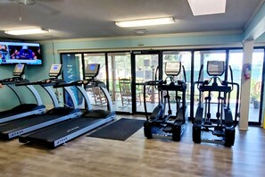 Fitness facility - Ocean View, Pool, Tennis, Pickleball, Seasonal Music (Hilton Head Island)