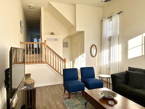 Serene Seaside Home just one block from the Water