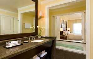 Shower, jetted bath, hair dryer, towels