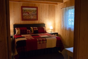 3 bedrooms, iron/ironing board, travel cot, free WiFi