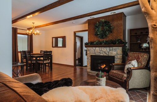 Can't beat homey ski retreat adjacent to Afton Alps and scenic Afton State Park.