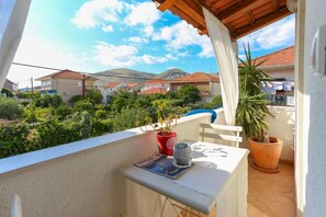 Room, 1 Bedroom, Balcony, Garden View | Balcony - Room-apartments & Rooms Buble - Studio w (Trogir)