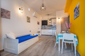 Appartement, 1 chambre, fumeur, patio | Salle à manger