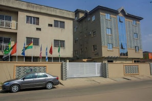 Exterior - Room-oragon Hotel - Guest Room (Lagos)