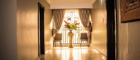 Room, 1 Bedroom, Accessible, Smoking | Hallway