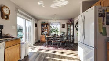 Apartment, 4 Bedrooms, Balcony | Living area