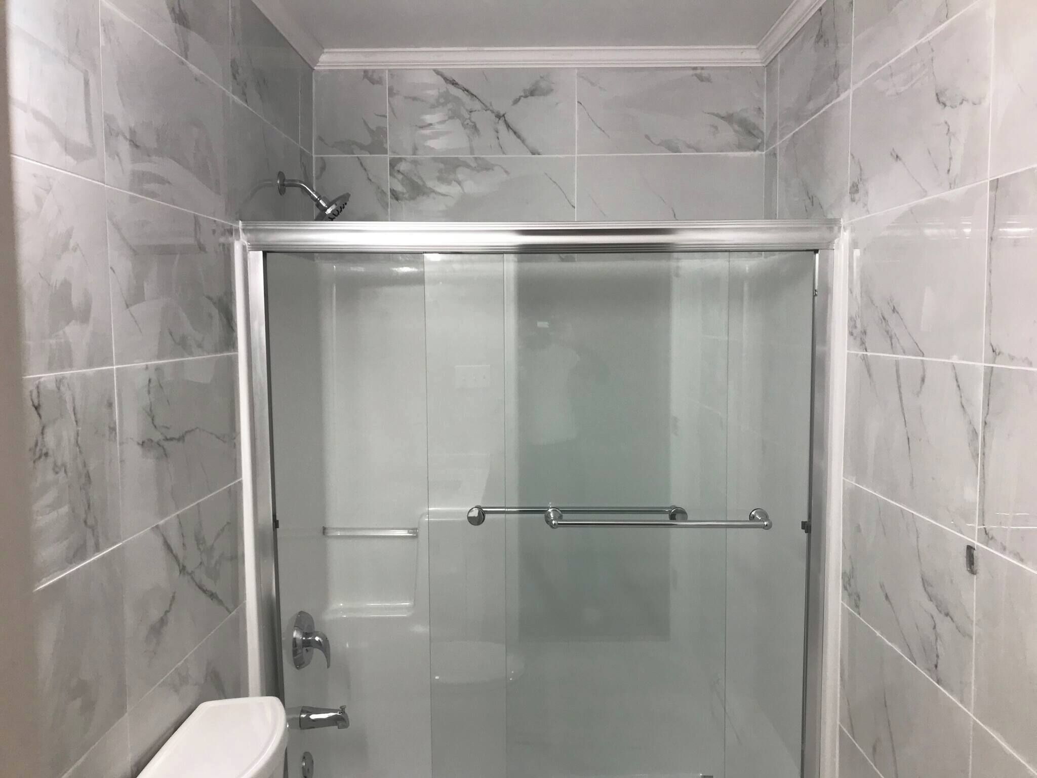 Apartment, 4 Bedrooms, Balcony | Bathroom