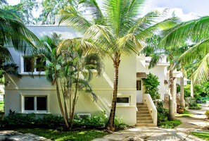 Kondominium, 2 kamar tidur, balkon, pemandangan kebun | Pemandangan dari properti