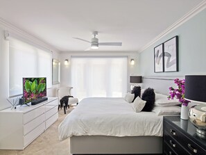 2 bedrooms - Kingsgate #1 - by Zenbreak (Gibbes)