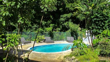 Condo, 2 phòng ngủ, ban công, quang cảnh vườn | Hồ bơi | Hồ bơi ngoài trời