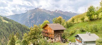 Holiday home with balcony and lots of privacy
