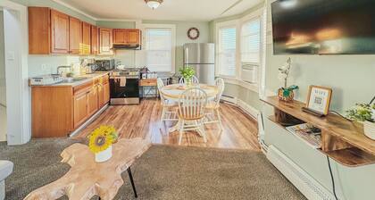 Wildwood Private ✳ 3BR 2BA APT ✳ 5 min walk to Beach & Boardwalk ★★★★★ Location!