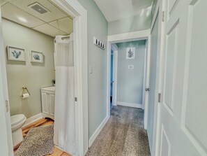 淋浴設備、風筒、提供毛巾、番梘