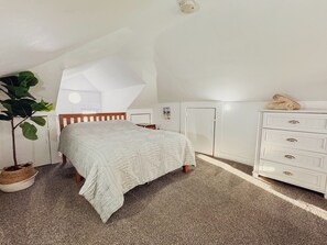 3 chambres, fer et planche à repasser, accès au Wi-Fi (inclus)