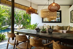Vila, 3 kamar tidur, Boleh Merokok, kolam renang pribadi | Dapur pribadi | Microwave, mesin pembuat kopi/teh, dan peralatan masak/sendok-piring
