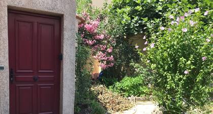 Chambre climatisée dans villa située à moins de 10 km du Vieux Port de Marseille